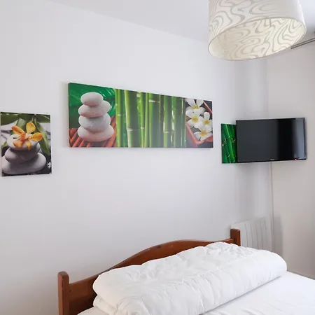 3 Pieces - Apartmán